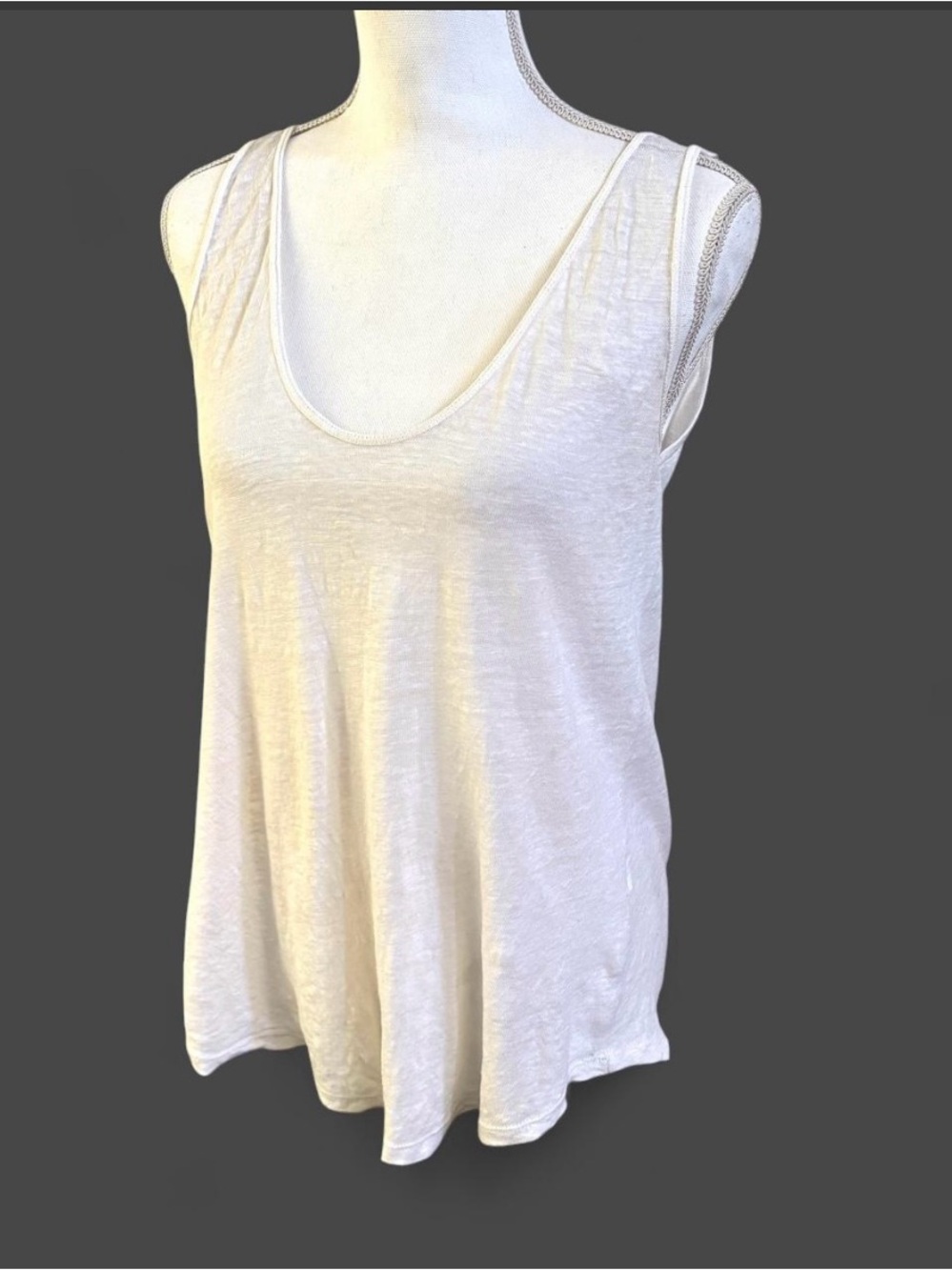 Zara White Scoop Neck Sleeveless Tank Top 30